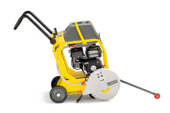 Нарезчик швов бензиновый Wacker Neuson BFS 735 A по выгодной цене в Ижевске. Надежное качество и лучшие условия ждут вас.